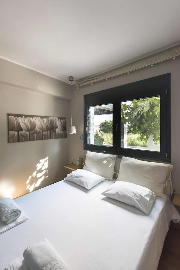 Tessi'S House By Luxlikehome Nea Kallikrateia 0*,